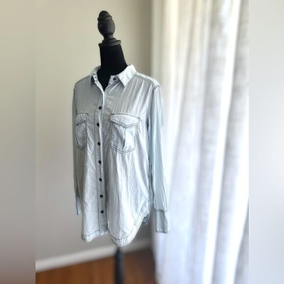 Free People Last Chance Chambray Button Down Shirt Size XS - Picture 3 of 12